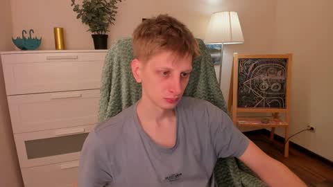 Snapshot of slim_andy chatting on 13, 12, 2024 Andy online show from 13, 12, 2024