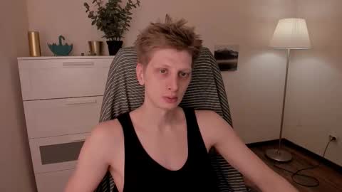 Snapshot of slim_andy chatting on 8, 3, 2025 Andy online show from 8, 3, 2025