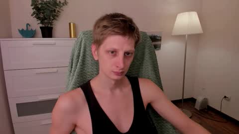 Snapshot of slim_andy chatting on 12, 10, 2025 Andy online show from 12, 10, 2025
