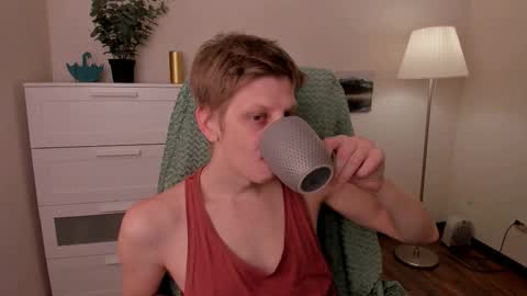 Snapshot of slim_andy chatting on 24, 10, 2025 Andy online show from 24, 10, 2025