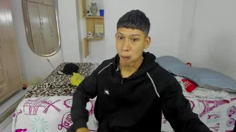 Snapshot of slim_master12 chatting on 21, 12, 2024 slim_master12 online show from 21, 12, 2024