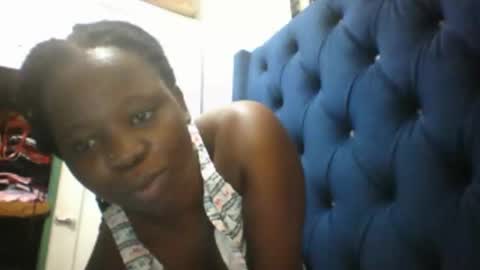 Snapshot of slim_petite_ebony chatting on 4, 3, 2026 slim_petite_ebony online show from 4, 3, 2026