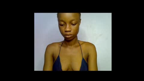 Snapshot of slim_petitqueen chatting on 13, 4, 2026 Alice online show from 13, 4, 2026