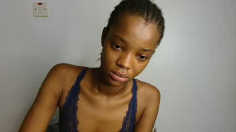 Snapshot of slim_wetpussyy chatting on 23, 6, 2026 Bella online show from 23, 6, 2026