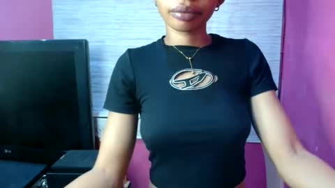 Snapshot of slimass31 chatting on 22, 5, 2026 slimass31 online show from 22, 5, 2026