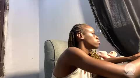 Snapshot of slimbaby16 chatting on 19, 11, 2025 Slim online show from 19, 11, 2025