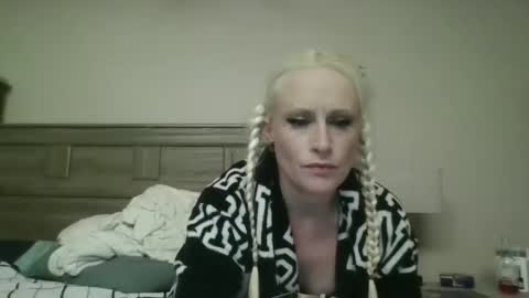 slip_inslide online show from 16, 4, 2026