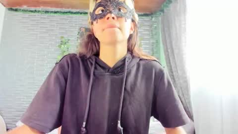 slone03 online show from 31, 10, 2025