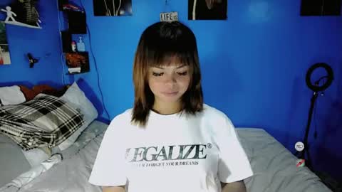Snapshot of sluts_cum chatting on 5, 7, 2026 louie and diana online show from 5, 7, 2026