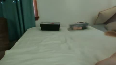 Jade and Thomas online show from 20, 12, 2025