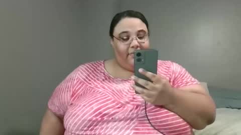 Snapshot of sluttyjess31 chatting on 14, 5, 2026 Jessica online show from 14, 5, 2026