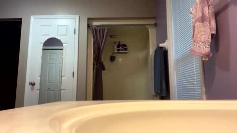 sly050585 online show from 8, 1, 2026