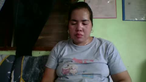 Snapshot of small_boobs59 chatting on 27, 4, 2026 Lovewella online show from 27, 4, 2026