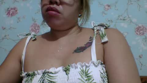Snapshot of small_boobs59 chatting on 17, 7, 2026 Lovewella online show from 17, 7, 2026