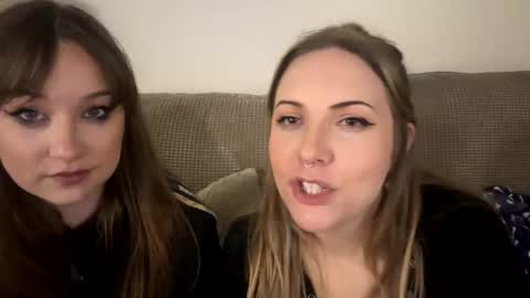 smallclitbitch333 online show from 13, 3, 2026