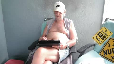 Snapshot of smallpenisbigtongue chatting on 7, 7, 2026 Daddy online show from 7, 7, 2026