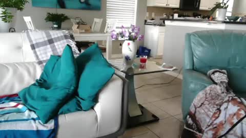 Snapshot of smallpenisbigtongue chatting on 8, 7, 2026 Daddy online show from 8, 7, 2026