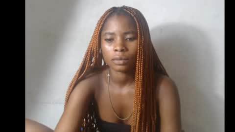 Snapshot of smallsluty chatting on 25, 5, 2026 smallsluty online show from 25, 5, 2026