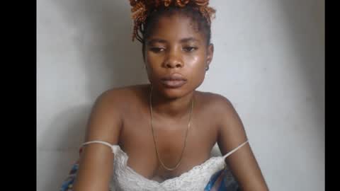 Snapshot of smallsluty chatting on 26, 5, 2026 smallsluty online show from 26, 5, 2026