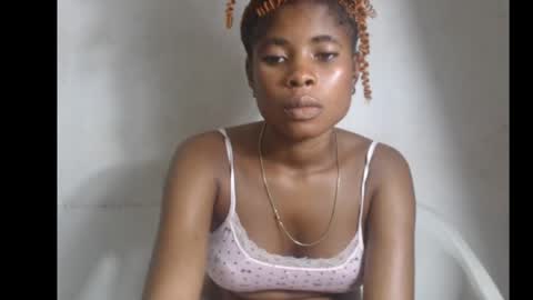 Snapshot of smallsluty chatting on 29, 5, 2026 smallsluty online show from 29, 5, 2026