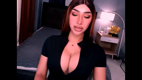 smasherqueen online show from 2, 4, 2026