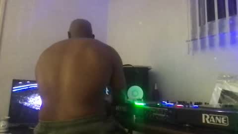 smellmycologne online show from 22, 11, 2025