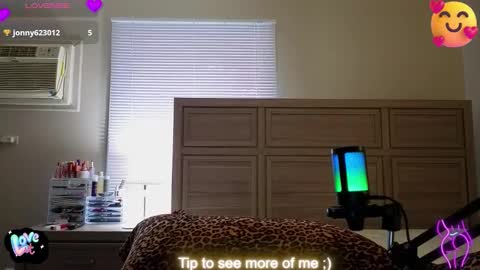 Smexy online show from 1, 11, 2025