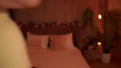 Mia online show from 18, 9, 2025