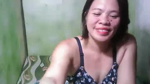 Snapshot of smilinglady27 chatting on 3, 12, 2024 smilinglady27 online show from 3, 12, 2024