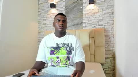 smith_oliverr online show from 27, 10, 2025