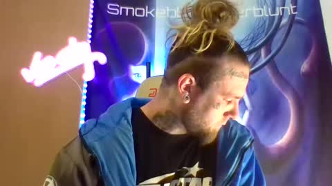 Snapshot of smokebluntafterblunt chatting on 25, 2, 2026 smoke online show from 25, 2, 2026