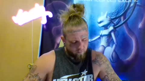 Snapshot of smokebluntafterblunt chatting on 17, 6, 2026 smoke online show from 17, 6, 2026