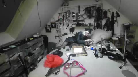 Snapshot of smokeslut365 chatting on 2, 2, 2025 smokeslut365 online show from 2, 2, 2025
