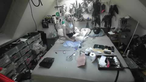 Snapshot of smokeslut365 chatting on 5, 2, 2025 smokeslut365 online show from 5, 2, 2025
