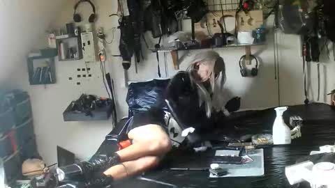 Snapshot of smokeslut365 chatting on 10, 6, 2026 smokeslut365 online show from 10, 6, 2026