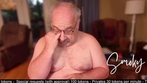 Snapshot of smokymountanman chatting on 5, 10, 2025 smokymountanman online show from 5, 10, 2025