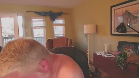 Snapshot of smokymountanman chatting on 4, 11, 2025 smokymountanman online show from 4, 11, 2025