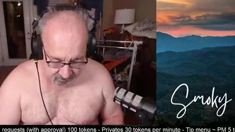 Snapshot of smokymountanman chatting on 17, 1, 2026 smokymountanman online show from 17, 1, 2026