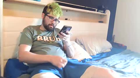 snackonzach online show from 14, 9, 2025