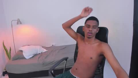 snak_master1 online show from 8, 10, 2025