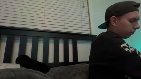 Snapshot of snapbacksandtattoos420 chatting on 29, 5, 2026 snapbacksandtattoos420 online show from 29, 5, 2026
