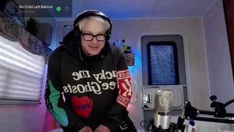 Snapshot of snarfle chatting on 9, 3, 2025 Viiscount Snarfle Von Snarfenberg online show from 9, 3, 2025