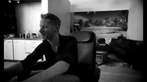 sneaky1985 online show from 22, 3, 2026