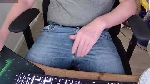 Sneakybill online show from 30, 11, 2025