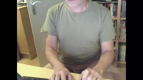 Snapshot of sneaxfreund chatting on 9, 2, 2026 sneaxfreund online show from 9, 2, 2026