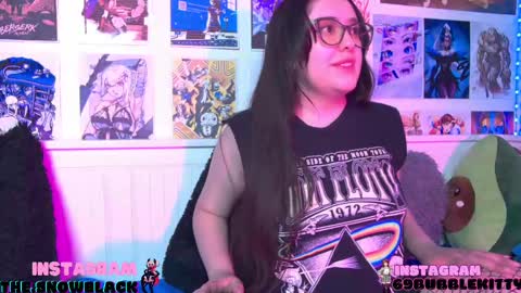 Snow and Bubble online show from 10, 3, 2025