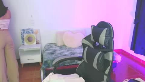 sofia online show from 3, 12, 2025