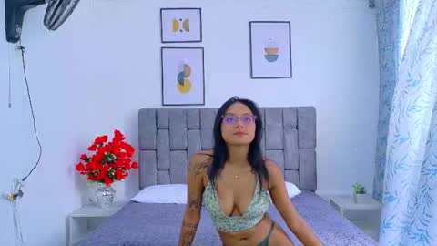 Snapshot of soffia_konig chatting on 7, 1, 2026 SOFFI AND CHISTOPHER online show from 7, 1, 2026