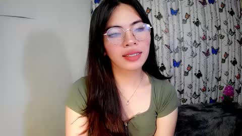 Snapshot of sofia_ava24 chatting on 5, 1, 2025 Chady online show from 5, 1, 2025