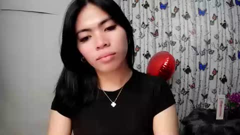 Snapshot of sofia_ava24 chatting on 4, 10, 2025 Chady online show from 4, 10, 2025